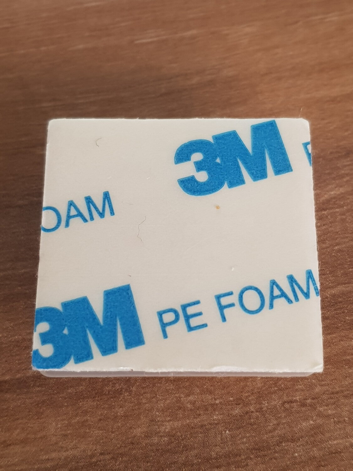 Pegotes bolsa con 100 pzas 2x2 cm